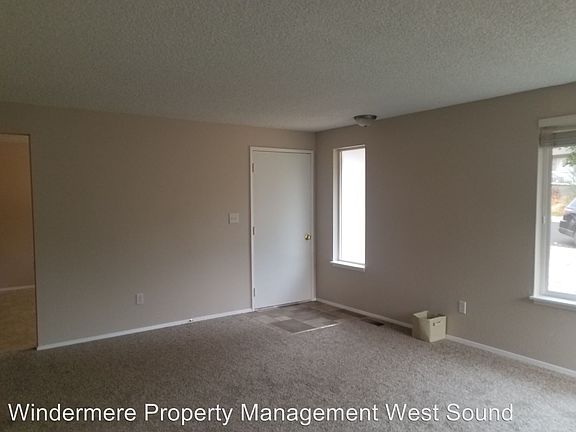 2nd image of 439 NE Conifer Dr