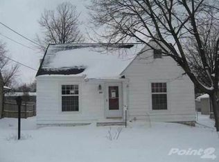 663 Memorial Dr SE, Cedar Rapids, IA 52403