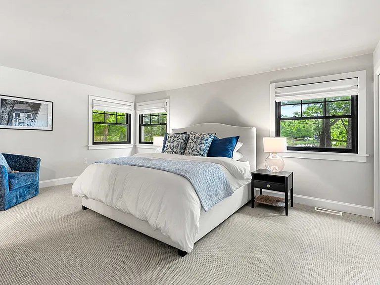 6 Sagamore Grv — Photo 54