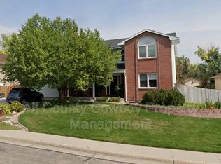 410 Prairie Hills Dr, Cheyenne, WY 82009