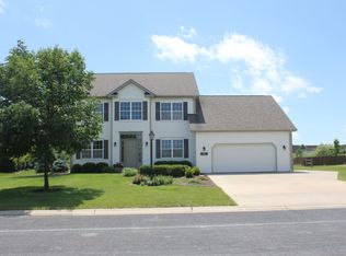 423 High Grove Ct, Union Grove, WI 53182