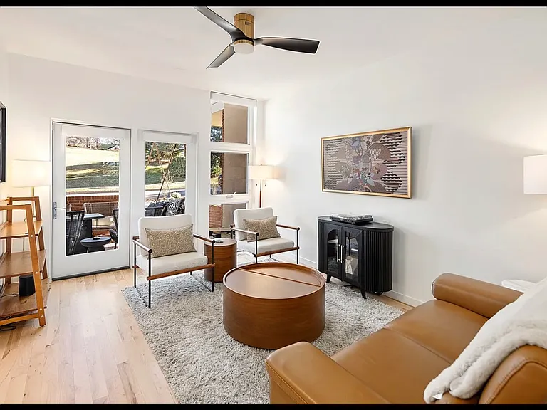 2543 S Sherman St — Photo 15