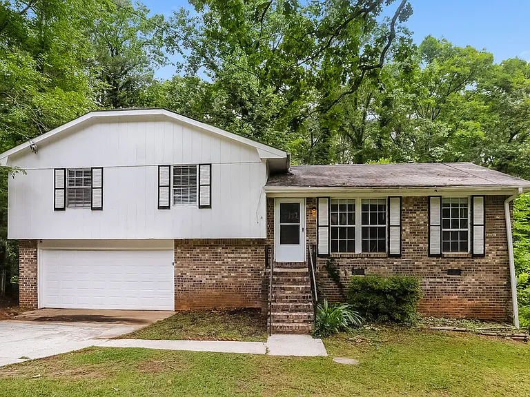 4436 Colony East Dr — Photo 1