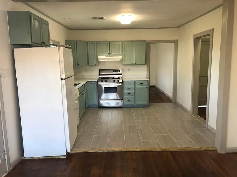 200 Roosevelt St — Photo 5