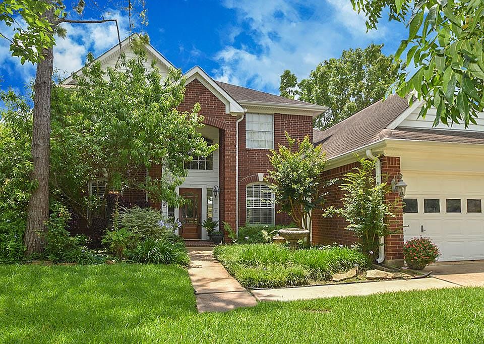 1st image of 2903 Plantation Wood Ln