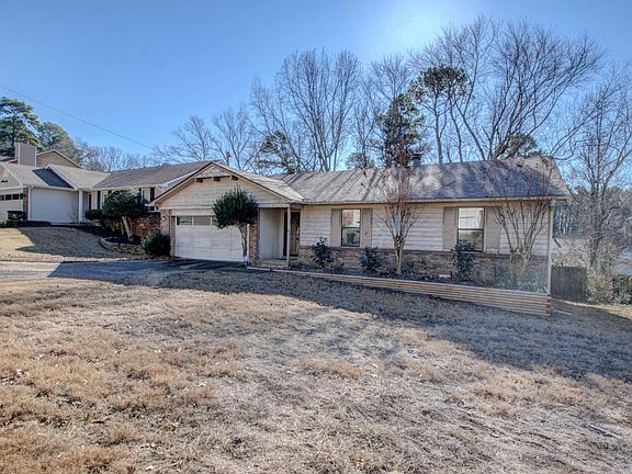 3rd image of 19 Burkwood Dr