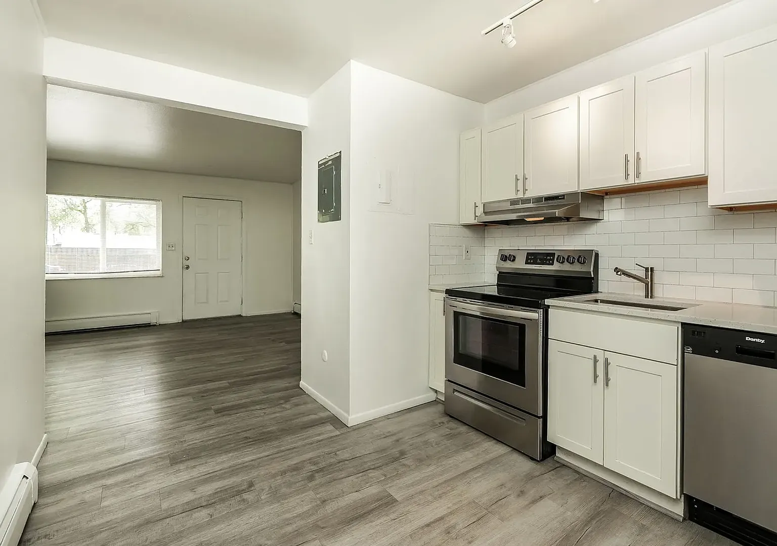 803 Yuma Street — Photo 3