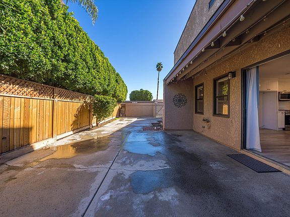 3rd image of 74176 Catalina Way