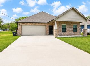 907 Hemphill St, Greenville, TX 75401