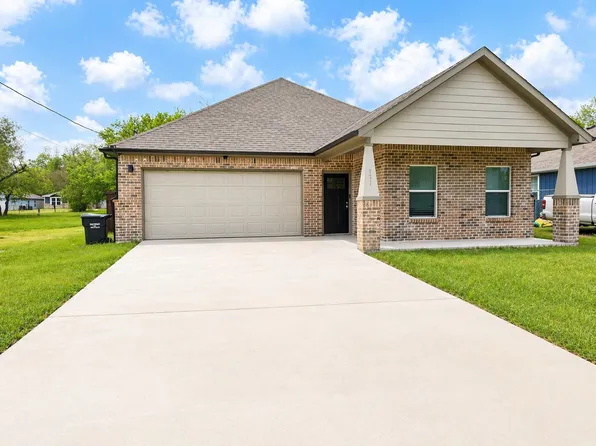 907 Hemphill St, Greenville, TX 75401