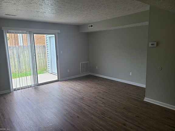 2nd image of 307 Gaylor Ln