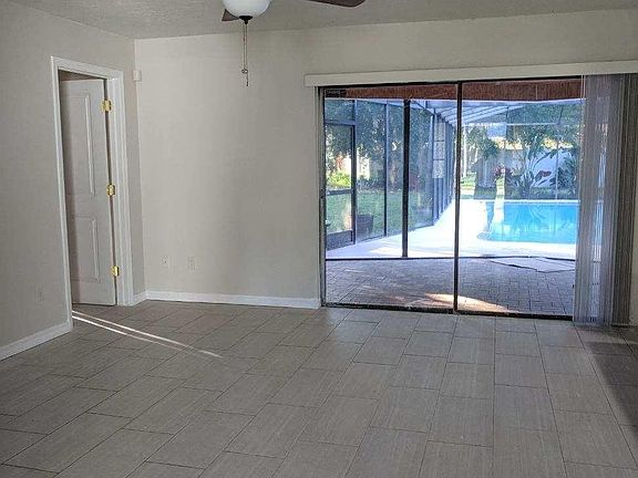 5th image of 9112 Pebble Creek Dr