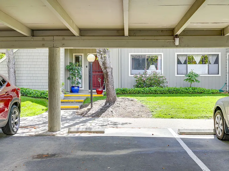 434 Bernice Ln #1-ID1546207P — Photo 18