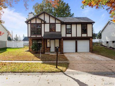 1095 Summit Meadows Dr, Fenton, MO, 63026