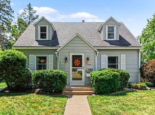 1404 Reycraft Dr, Kalamazoo, MI 49001
