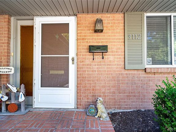 3rd image of 3112 Dahlia Dr