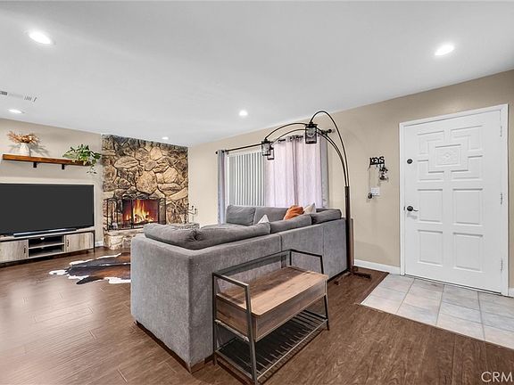 2nd image of 24048 Cruise Circle Dr