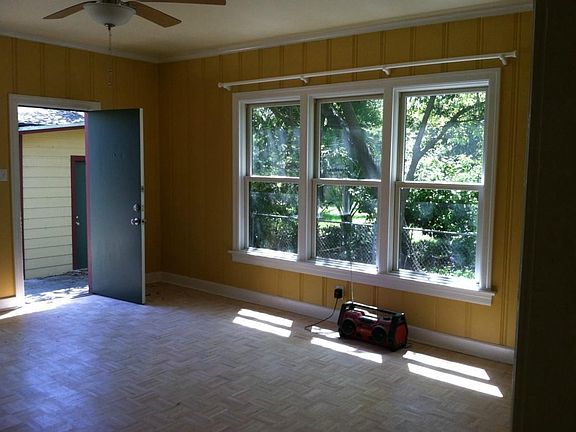 5th image of 5011 Evans Ave #B