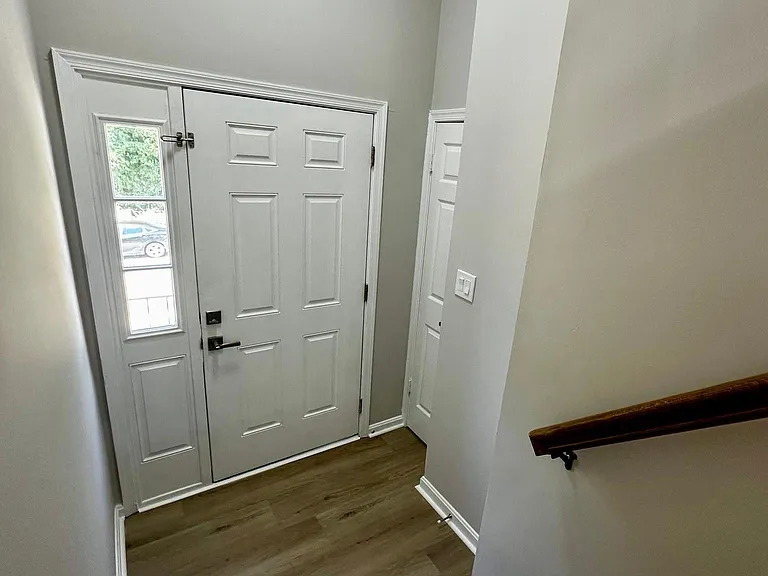 404 Cabin Ct — Photo 11