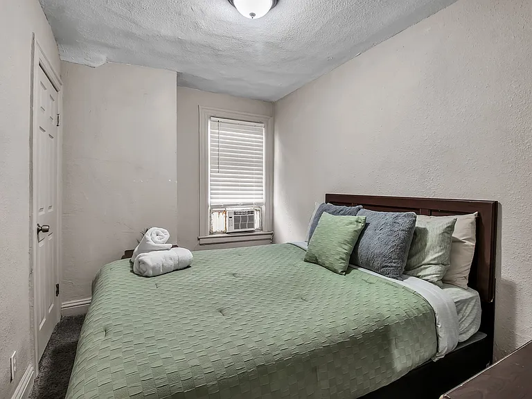 22 B St #26 — Photo 14