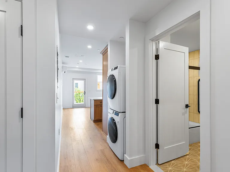 113 Ives Street — Photo 130