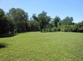 512 Magoffin Rd, Saint Louis, MO 63129