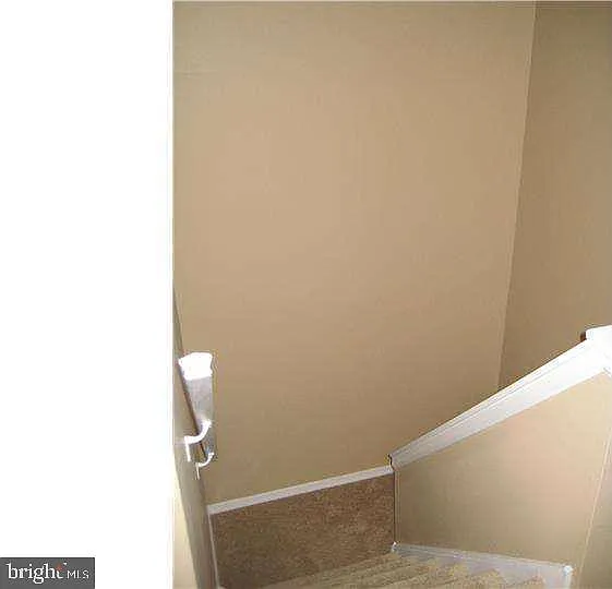 205 Bernard Ct — Photo 15