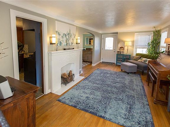 4th image of 4083 W 161st St