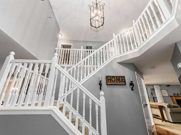 2nd image of 3421 W Bay Cir