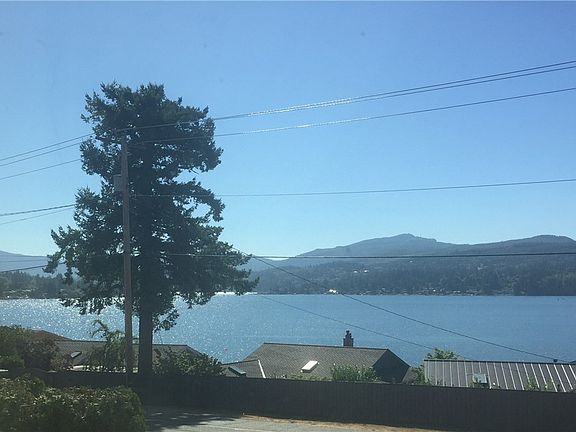 3rd image of 501 Northshore Dr