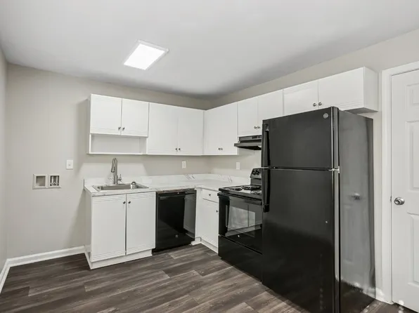 Brentwood Apartments