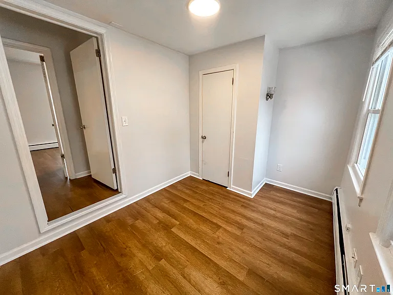 8 Locust St — Photo 6