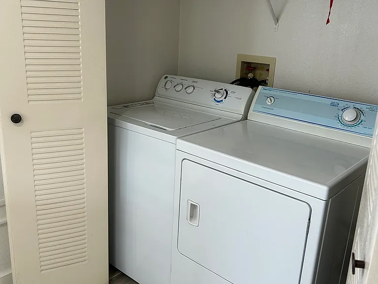 1606 Columbia Arms Cir #124 — Photo 14