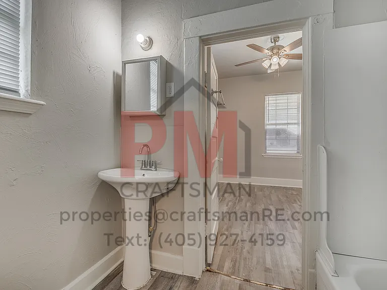 1226 NW 8th St — Photo 38