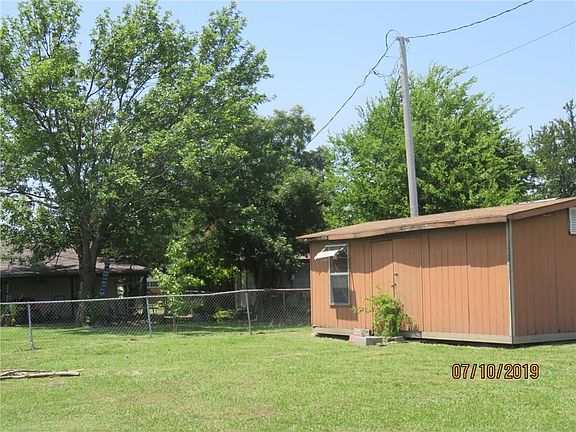 4th image of 324 E Willow Ln