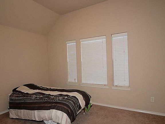 3rd image of 11075 Pierce Valley Dr