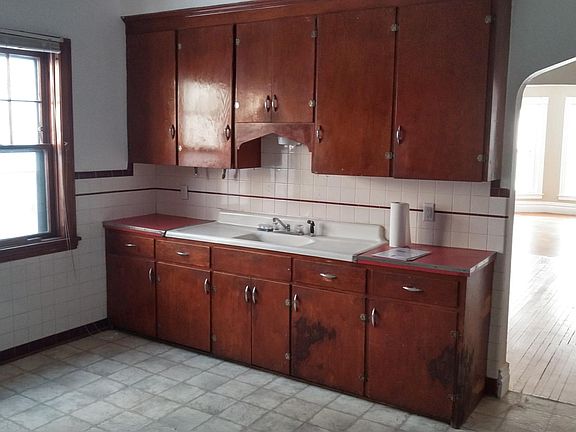 4th image of 326 Auburn Ave #1