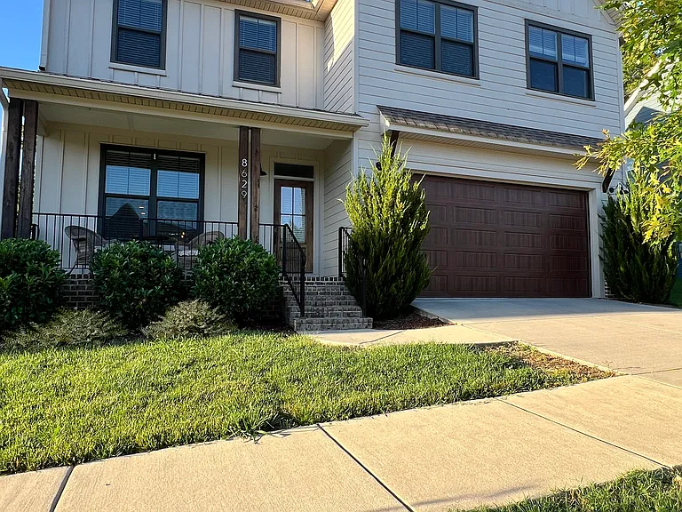 8629 Masons Gate Ln — Photo 5
