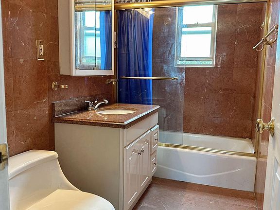 5th image of 6940 165th St #1