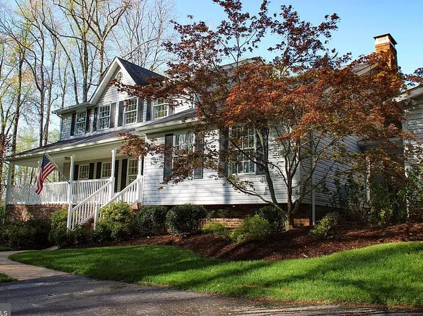 6855 Maxwell Dr, Hughesville, MD 20637