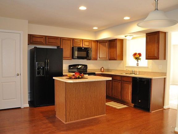 2nd image of 129 Auburn Dr #33