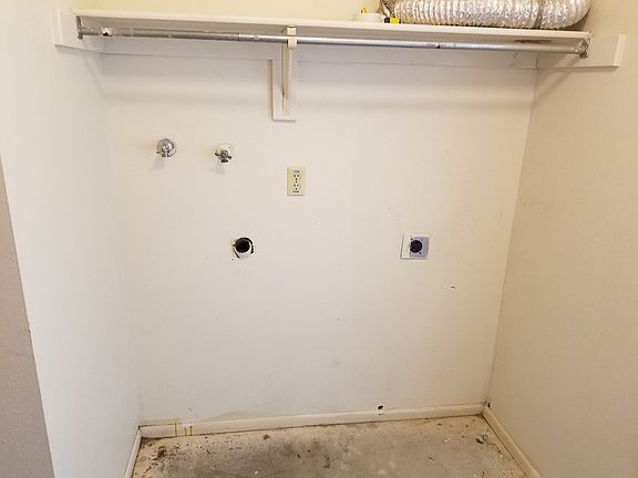 4th image of 5722 W 3980 S