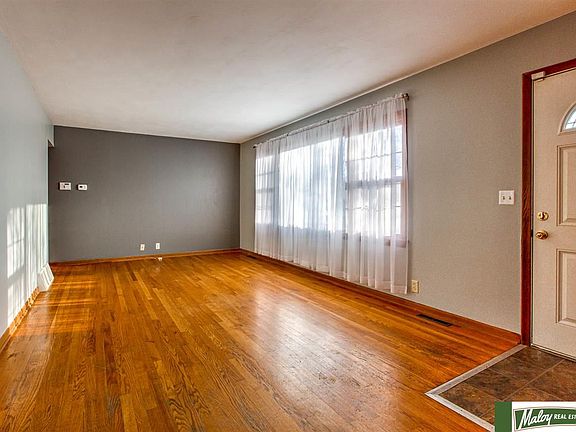 5th image of 5618 N 69th Ave