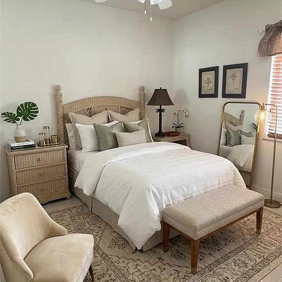 562 Laguna Royale Blvd #604 — Photo 15