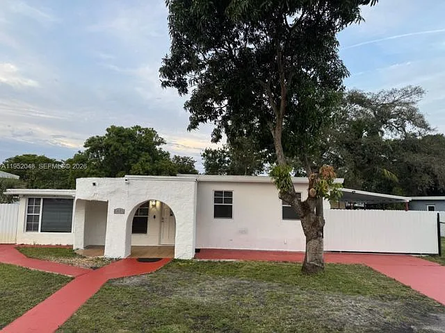 Building Photo - 6485 Miramar Pkwy