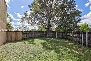 1st image of 350 Sunshine Dr