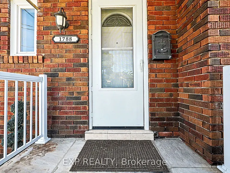 1788 Keele St — Photo 19