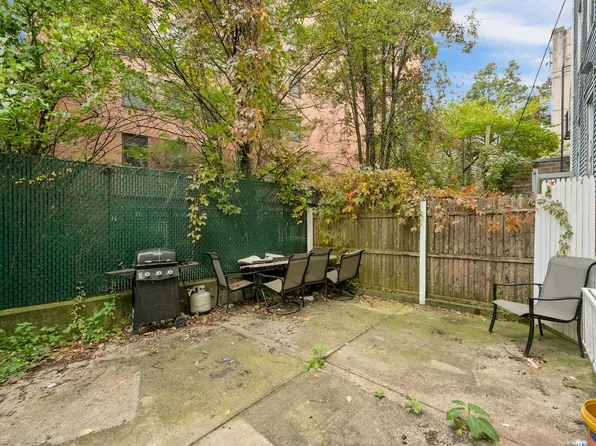 1236 Prospect Avenue image 8 of 9