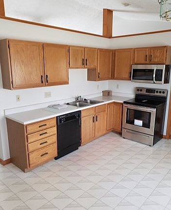 5th image of 53 W Cobblestone Ct
