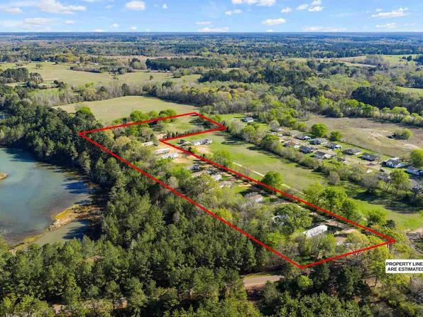 County Road 207 W, Henderson, TX 75652